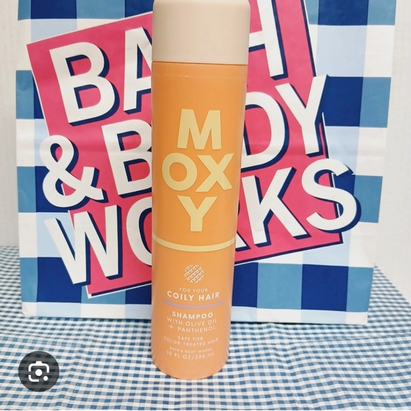Moxy Shampoo for Coily Hair - Picture 1 of 9